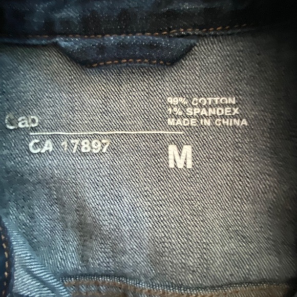 GUC Gap dark wash jean jacket size M - Picture 6 of 8